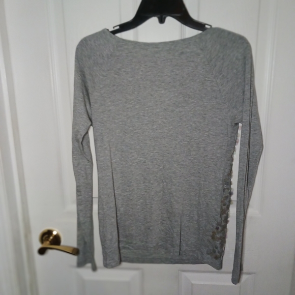 EUC Victoria's Secret Sequined Top Blouse Size SP Gray - Picture 2 of 6